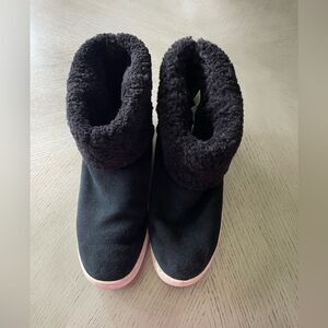 UGG Mika Sheepskin Classic Sneaker Boots Suede Faux Shearling Black Size 8